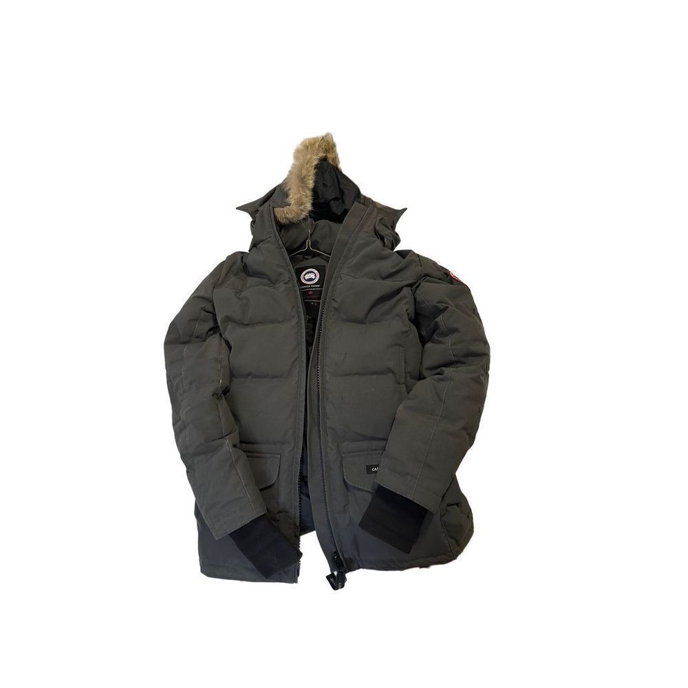 Canada goose women puffer size XXS